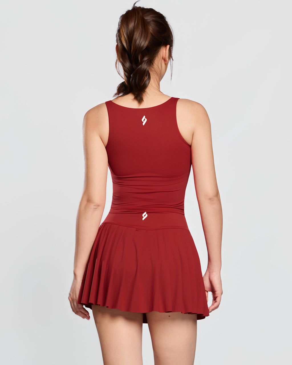 EQL Apparel CELEBRé  Collection